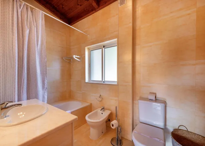 Vilamouratenis Monet By Sapvillas *